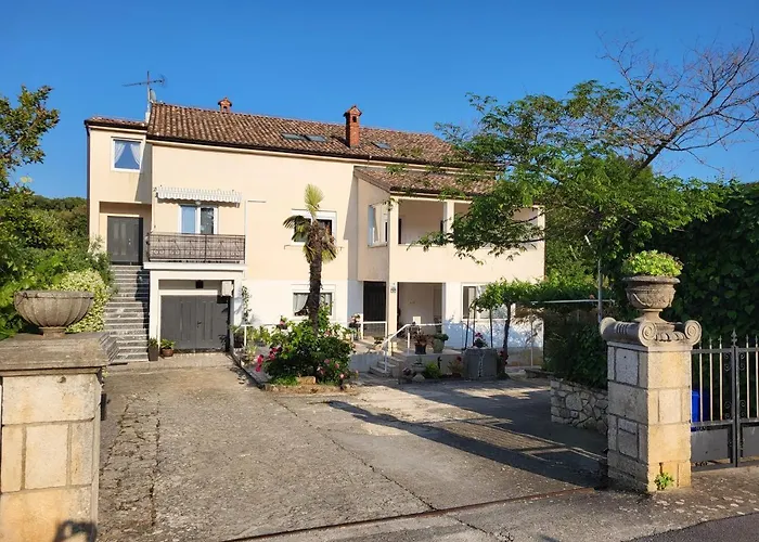 בית הארחה Salvia And 3*